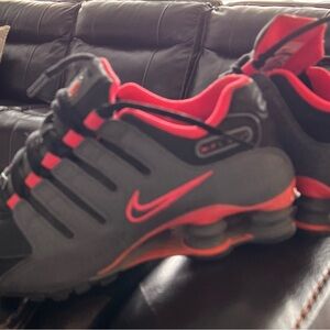 Super cute nike shox wore once and were too tight on my foot.